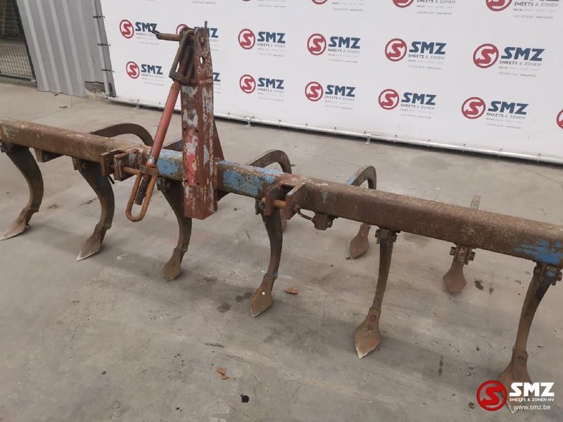 Diversen Cultivator 11 tanden 2.8m - Kultivator: slika Diversen Cultivator 11 tanden 2.8m - Kultivator Diversen Cultivator 11 tanden 2.8m - Kultivator: slika Diversen Cultivator 11 tanden 2.8m - Kultivator