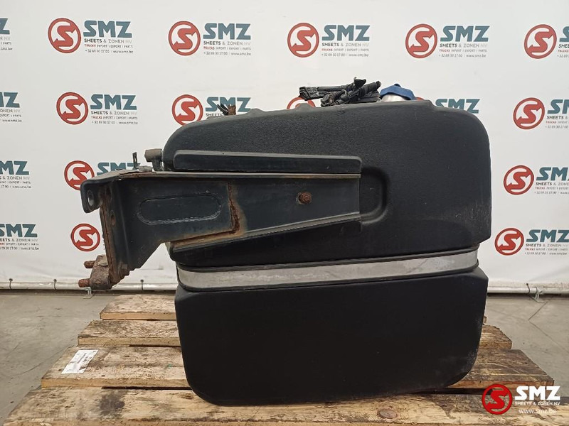 Iveco Occ AdBlue tank Iveco - Sustav goriva za Kamion: slika Iveco Occ AdBlue tank Iveco - Sustav goriva za Kamion Iveco Occ AdBlue tank Iveco - Sustav goriva za Kamion: slika Iveco Occ AdBlue tank Iveco - Sustav goriva za Kamion