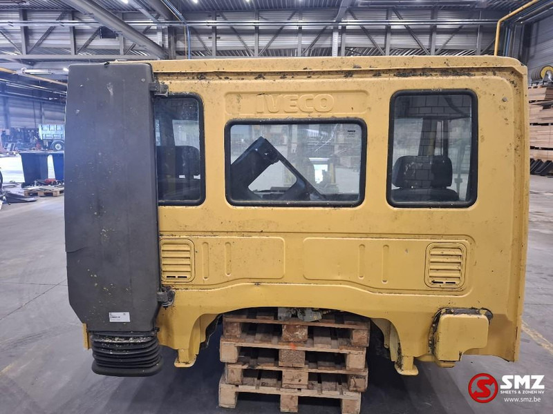 Iveco Occ Cabine Iveco Eurotrakker - Kabina i unutrašnjost za Kamion: slika Iveco Occ Cabine Iveco Eurotrakker - Kabina i unutrašnjost za Kamion Iveco Occ Cabine Iveco Eurotrakker - Kabina i unutrašnjost za Kamion: slika Iveco Occ Cabine Iveco Eurotrakker - Kabina i unutrašnjost za Kamion