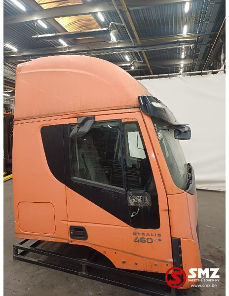 Iveco Occ cabine compleet Hi Way Stralis Iveco - Kabina i unutrašnjost za Kamion: slika Iveco Occ cabine compleet Hi Way Stralis Iveco - Kabina i unutrašnjost za Kamion Iveco Occ cabine compleet Hi Way Stralis Iveco - Kabina i unutrašnjost za Kamion: slika Iveco Occ cabine compleet Hi Way Stralis Iveco - Kabina i unutrašnjost za Kamion