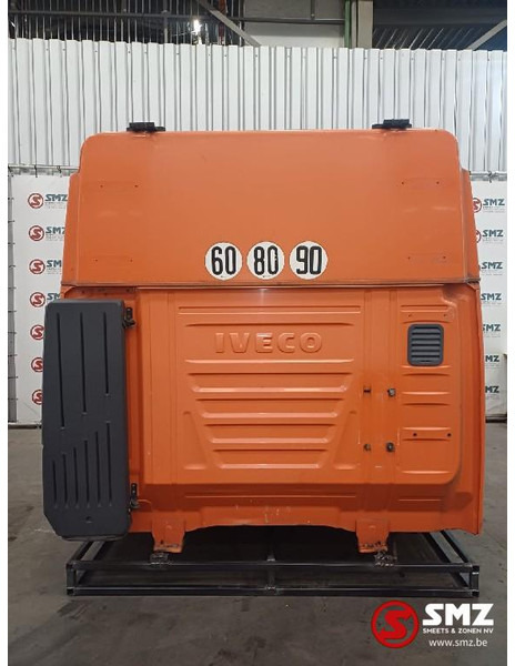 Iveco Occ cabine compleet Hi Way Stralis Iveco - Kabina i unutrašnjost za Kamion: slika Iveco Occ cabine compleet Hi Way Stralis Iveco - Kabina i unutrašnjost za Kamion Iveco Occ cabine compleet Hi Way Stralis Iveco - Kabina i unutrašnjost za Kamion: slika Iveco Occ cabine compleet Hi Way Stralis Iveco - Kabina i unutrašnjost za Kamion