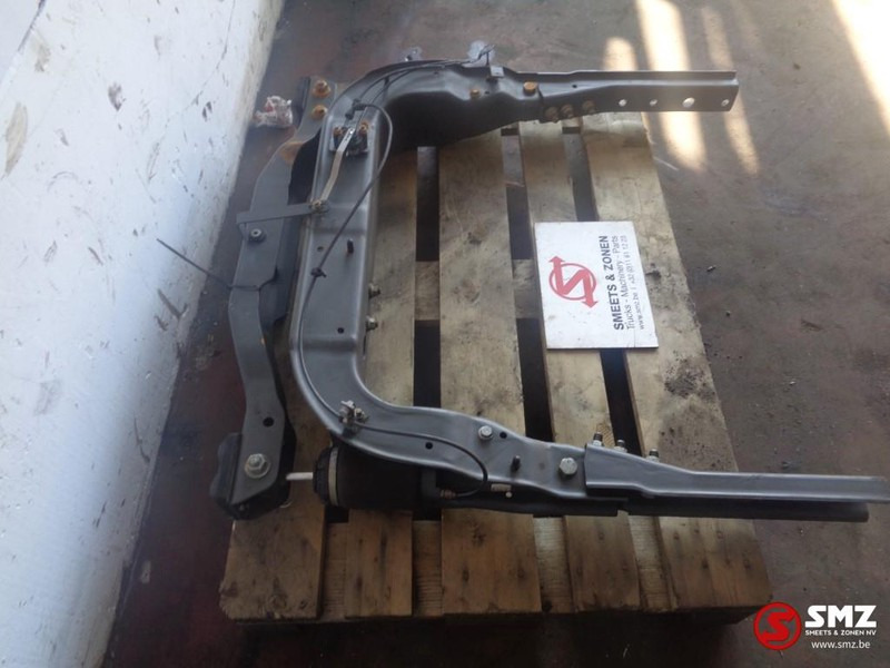 Iveco Occ cabineophanging stralis + schokdemper - Ovjes kabine za Kamion: slika Iveco Occ cabineophanging stralis + schokdemper - Ovjes kabine za Kamion Iveco Occ cabineophanging stralis + schokdemper - Ovjes kabine za Kamion: slika Iveco Occ cabineophanging stralis + schokdemper - Ovjes kabine za Kamion