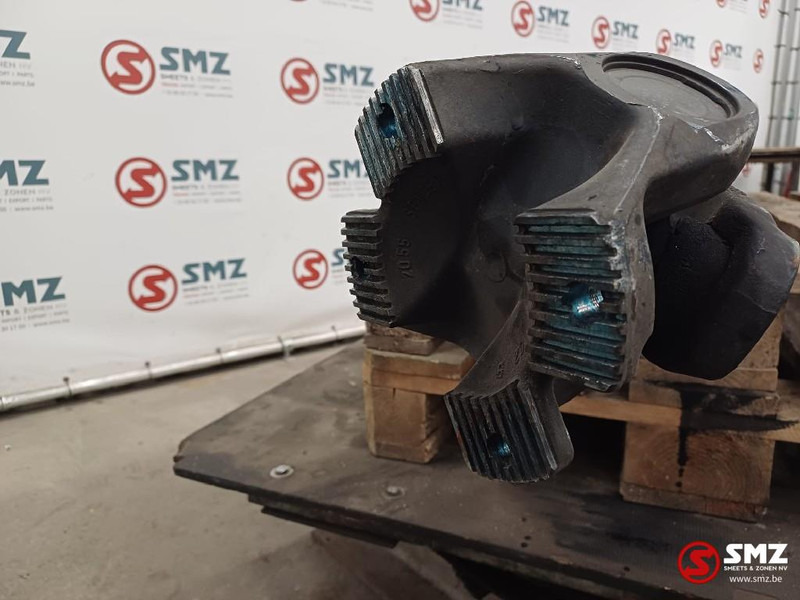 Iveco Occ cardanas STRALIS Iveco - Polosovina za Kamion: slika Iveco Occ cardanas STRALIS Iveco - Polosovina za Kamion Iveco Occ cardanas STRALIS Iveco - Polosovina za Kamion: slika Iveco Occ cardanas STRALIS Iveco - Polosovina za Kamion