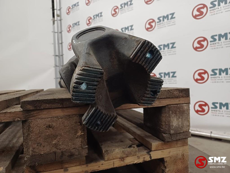 Iveco Occ cardanas STRALIS Iveco - Polosovina za Kamion: slika Iveco Occ cardanas STRALIS Iveco - Polosovina za Kamion Iveco Occ cardanas STRALIS Iveco - Polosovina za Kamion: slika Iveco Occ cardanas STRALIS Iveco - Polosovina za Kamion