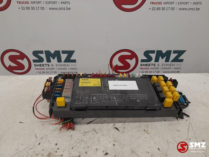 Iveco Occ zekeringskast + body computer Iveco - Električni sustav za Kamion: slika Iveco Occ zekeringskast + body computer Iveco - Električni sustav za Kamion Iveco Occ zekeringskast + body computer Iveco - Električni sustav za Kamion: slika Iveco Occ zekeringskast + body computer Iveco - Električni sustav za Kamion
