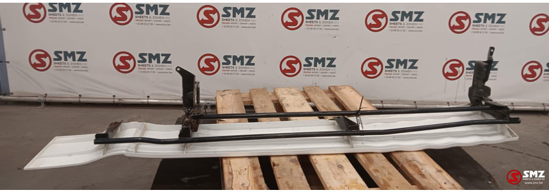 MAN Occ cabinespoiler rechts MAN - Aerodinamika/ Spojler za Kamion: slika MAN Occ cabinespoiler rechts MAN - Aerodinamika/ Spojler za Kamion MAN Occ cabinespoiler rechts MAN - Aerodinamika/ Spojler za Kamion: slika MAN Occ cabinespoiler rechts MAN - Aerodinamika/ Spojler za Kamion