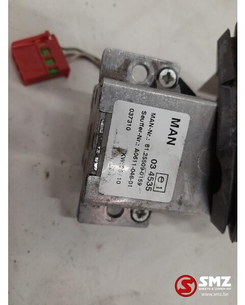 MAN Occ combischakelaar retarder MAN TGS 81255090159 - Kabina i unutrašnjost za Kamion: slika MAN Occ combischakelaar retarder MAN TGS 81255090159 - Kabina i unutrašnjost za Kamion MAN Occ combischakelaar retarder MAN TGS 81255090159 - Kabina i unutrašnjost za Kamion: slika MAN Occ combischakelaar retarder MAN TGS 81255090159 - Kabina i unutrašnjost za Kamion