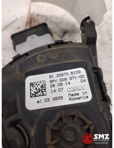 MAN Occ gaspedaal MAN TGX 81259706103 - Kabina i unutrašnjost za Kamion: slika MAN Occ gaspedaal MAN TGX 81259706103 - Kabina i unutrašnjost za Kamion MAN Occ gaspedaal MAN TGX 81259706103 - Kabina i unutrašnjost za Kamion: slika MAN Occ gaspedaal MAN TGX 81259706103 - Kabina i unutrašnjost za Kamion