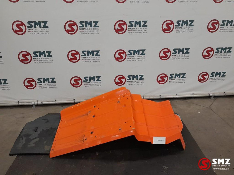 MAN Occ spatbord linksachter MAN - Karoserija i eksterijer za Kamion: slika MAN Occ spatbord linksachter MAN - Karoserija i eksterijer za Kamion MAN Occ spatbord linksachter MAN - Karoserija i eksterijer za Kamion: slika MAN Occ spatbord linksachter MAN - Karoserija i eksterijer za Kamion