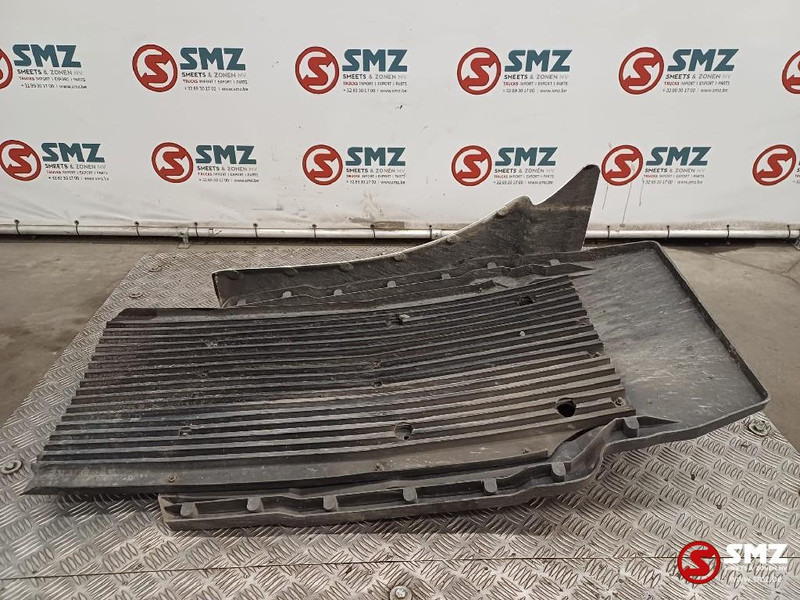 MAN Occ spatbord vooraan rechts MAN - Karoserija i eksterijer za Kamion: slika MAN Occ spatbord vooraan rechts MAN - Karoserija i eksterijer za Kamion MAN Occ spatbord vooraan rechts MAN - Karoserija i eksterijer za Kamion: slika MAN Occ spatbord vooraan rechts MAN - Karoserija i eksterijer za Kamion