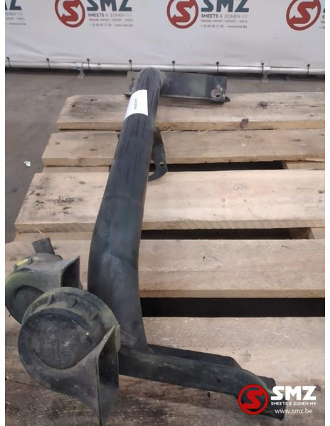 MAN Occ spatbordsteun links MAN - Karoserija i eksterijer za Kamion: slika MAN Occ spatbordsteun links MAN - Karoserija i eksterijer za Kamion MAN Occ spatbordsteun links MAN - Karoserija i eksterijer za Kamion: slika MAN Occ spatbordsteun links MAN - Karoserija i eksterijer za Kamion