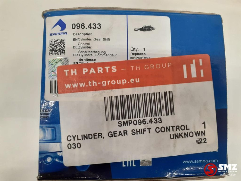 Mercedes-Benz Cilinder gear shift control Mercedes Actros - Mjenjač za Kamion: slika Mercedes-Benz Cilinder gear shift control Mercedes Actros - Mjenjač za Kamion Mercedes-Benz Cilinder gear shift control Mercedes Actros - Mjenjač za Kamion: slika Mercedes-Benz Cilinder gear shift control Mercedes Actros - Mjenjač za Kamion