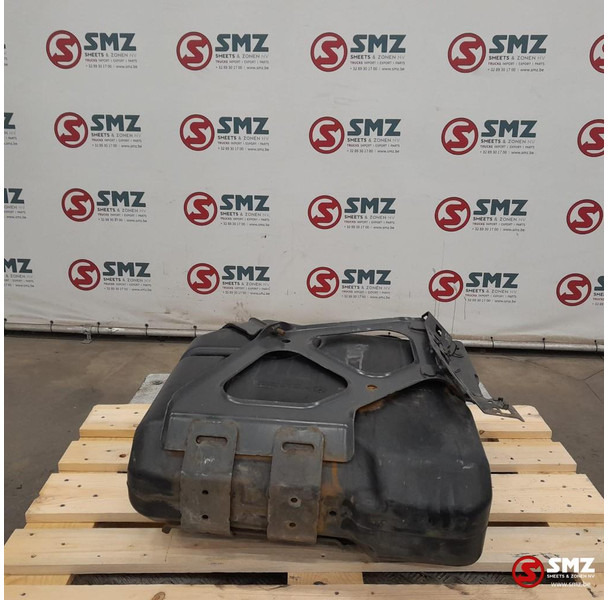 Mercedes-Benz Occ AdBluetank 60L + AdBlueniveausensor Mercedes - Sustav goriva za Kamion: slika Mercedes-Benz Occ AdBluetank 60L + AdBlueniveausensor Mercedes - Sustav goriva za Kamion Mercedes-Benz Occ AdBluetank 60L + AdBlueniveausensor Mercedes - Sustav goriva za Kamion: slika Mercedes-Benz Occ AdBluetank 60L + AdBlueniveausensor Mercedes - Sustav goriva za Kamion