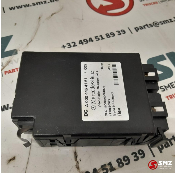 Mercedes-Benz Occ ECU Video Radar Desicion Unit regeleenheid Mer - Upravljačka jedinica (ECU) za Kamion: slika Mercedes-Benz Occ ECU Video Radar Desicion Unit regeleenheid Mer - Upravljačka jedinica (ECU) za Kamion Mercedes-Benz Occ ECU Video Radar Desicion Unit regeleenheid Mer - Upravljačka jedinica (ECU) za Kamion: slika Mercedes-Benz Occ ECU Video Radar Desicion Unit regeleenheid Mer - Upravljačka jedinica (ECU) za Kamion