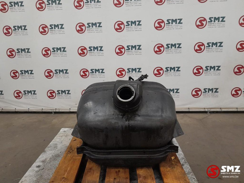 Mercedes-Benz Occ brandstoftank 125L Mercedes - Spremnik goriva za Kamion: slika Mercedes-Benz Occ brandstoftank 125L Mercedes - Spremnik goriva za Kamion Mercedes-Benz Occ brandstoftank 125L Mercedes - Spremnik goriva za Kamion: slika Mercedes-Benz Occ brandstoftank 125L Mercedes - Spremnik goriva za Kamion