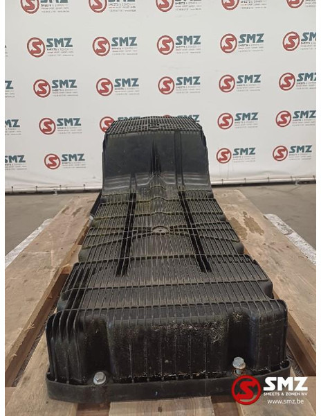 Mercedes-Benz Occ carterpan OM470 Mercedes - Karter za Kamion: slika Mercedes-Benz Occ carterpan OM470 Mercedes - Karter za Kamion Mercedes-Benz Occ carterpan OM470 Mercedes - Karter za Kamion: slika Mercedes-Benz Occ carterpan OM470 Mercedes - Karter za Kamion