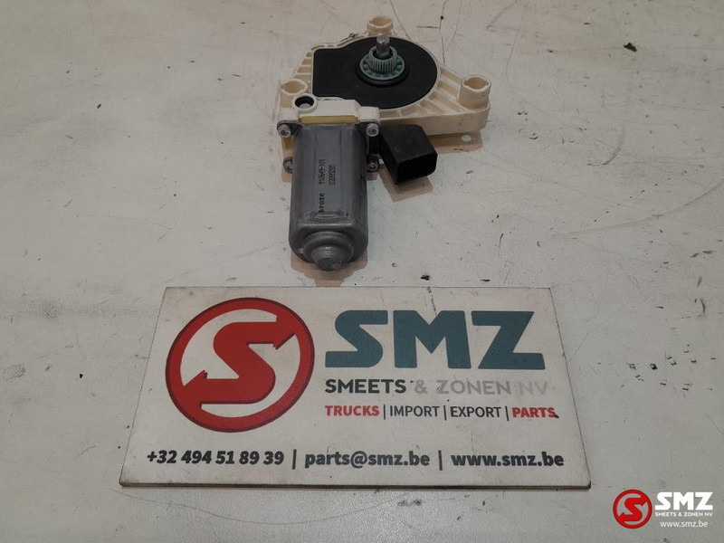 Mercedes-Benz Occ raamliftmotor Mercedes - Vrata i dijelovi za Kamion: slika Mercedes-Benz Occ raamliftmotor Mercedes - Vrata i dijelovi za Kamion Mercedes-Benz Occ raamliftmotor Mercedes - Vrata i dijelovi za Kamion: slika Mercedes-Benz Occ raamliftmotor Mercedes - Vrata i dijelovi za Kamion