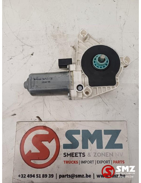 Mercedes-Benz Occ raammechanisme rechts Mercedes - Vrata i dijelovi za Kamion: slika Mercedes-Benz Occ raammechanisme rechts Mercedes - Vrata i dijelovi za Kamion Mercedes-Benz Occ raammechanisme rechts Mercedes - Vrata i dijelovi za Kamion: slika Mercedes-Benz Occ raammechanisme rechts Mercedes - Vrata i dijelovi za Kamion