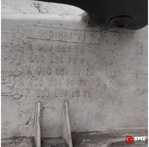 Mercedes-Benz Occ spatbord rechts Mercedes - Karoserija i eksterijer za Kamion: slika Mercedes-Benz Occ spatbord rechts Mercedes - Karoserija i eksterijer za Kamion Mercedes-Benz Occ spatbord rechts Mercedes - Karoserija i eksterijer za Kamion: slika Mercedes-Benz Occ spatbord rechts Mercedes - Karoserija i eksterijer za Kamion