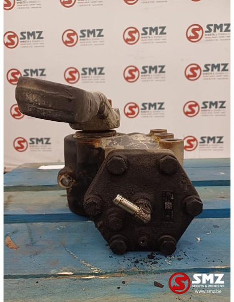 Renault Occ Stuurhuis Renault - Letva volana za Kamion: slika Renault Occ Stuurhuis Renault - Letva volana za Kamion Renault Occ Stuurhuis Renault - Letva volana za Kamion: slika Renault Occ Stuurhuis Renault - Letva volana za Kamion