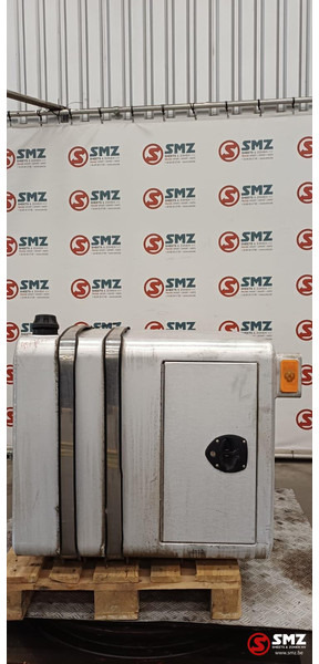 Renault Occ hydraulische tank 250L + materiaalkast Renault - Hidraulični spremnik za Kamion: slika Renault Occ hydraulische tank 250L + materiaalkast Renault - Hidraulični spremnik za Kamion Renault Occ hydraulische tank 250L + materiaalkast Renault - Hidraulični spremnik za Kamion: slika Renault Occ hydraulische tank 250L + materiaalkast Renault - Hidraulični spremnik za Kamion