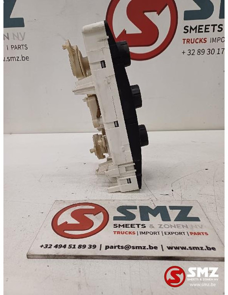 Renault Occ verwarmingsbediening Renault - Kabina i unutrašnjost za Kamion: slika Renault Occ verwarmingsbediening Renault - Kabina i unutrašnjost za Kamion Renault Occ verwarmingsbediening Renault - Kabina i unutrašnjost za Kamion: slika Renault Occ verwarmingsbediening Renault - Kabina i unutrašnjost za Kamion