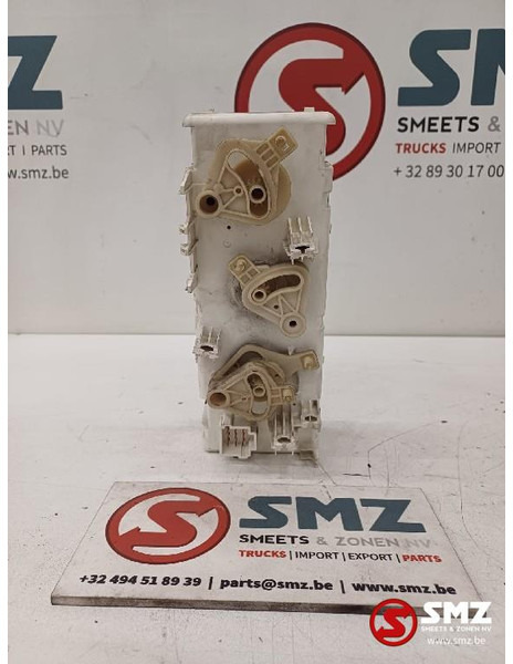 Renault Occ verwarmingsbediening Renault - Kabina i unutrašnjost za Kamion: slika Renault Occ verwarmingsbediening Renault - Kabina i unutrašnjost za Kamion Renault Occ verwarmingsbediening Renault - Kabina i unutrašnjost za Kamion: slika Renault Occ verwarmingsbediening Renault - Kabina i unutrašnjost za Kamion