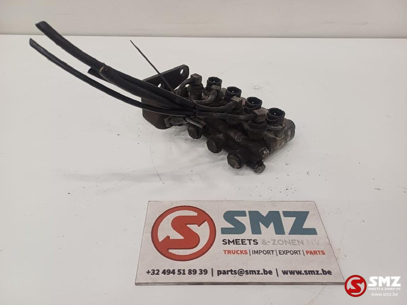 Mercedes-Benz Occ set van 4 magneetventielen Mercedes - Rezervni dijelovi za Kamion: slika Mercedes-Benz Occ set van 4 magneetventielen Mercedes - Rezervni dijelovi za Kamion Mercedes-Benz Occ set van 4 magneetventielen Mercedes - Rezervni dijelovi za Kamion: slika Mercedes-Benz Occ set van 4 magneetventielen Mercedes - Rezervni dijelovi za Kamion