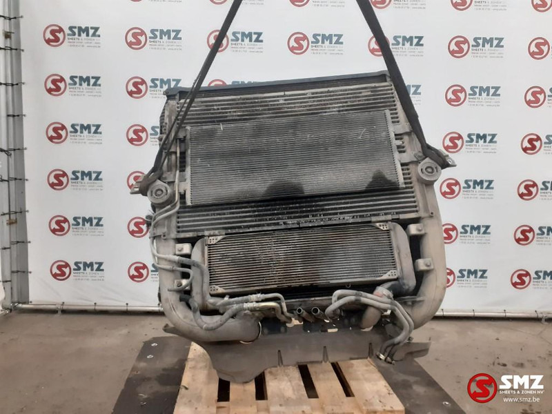 Scania Occ radiator + intercooler + EGR cooler + condenso - Hladnjak za Kamion: slika Scania Occ radiator + intercooler + EGR cooler + condenso - Hladnjak za Kamion Scania Occ radiator + intercooler + EGR cooler + condenso - Hladnjak za Kamion: slika Scania Occ radiator + intercooler + EGR cooler + condenso - Hladnjak za Kamion