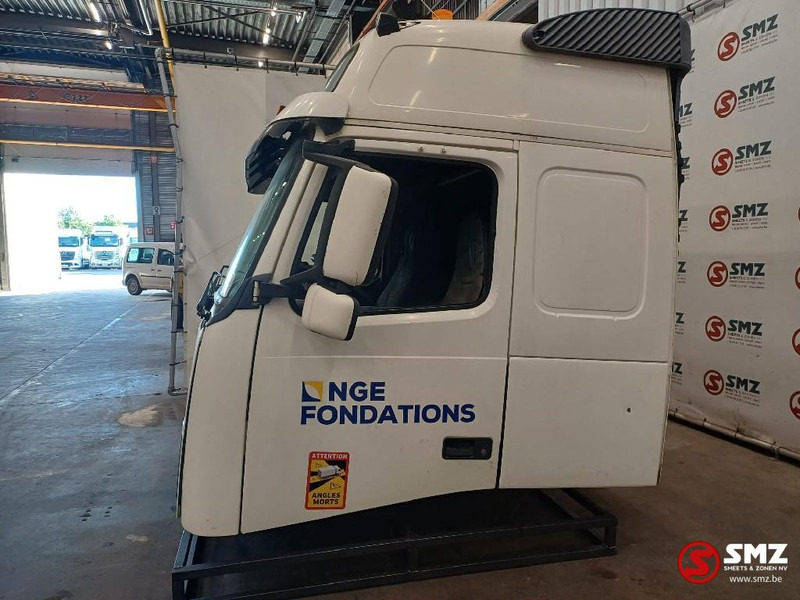 Volvo Occ Cabine Volvo FH2 Globetrotter L2H2 - Kabina i unutrašnjost za Kamion: slika Volvo Occ Cabine Volvo FH2 Globetrotter L2H2 - Kabina i unutrašnjost za Kamion Volvo Occ Cabine Volvo FH2 Globetrotter L2H2 - Kabina i unutrašnjost za Kamion: slika Volvo Occ Cabine Volvo FH2 Globetrotter L2H2 - Kabina i unutrašnjost za Kamion