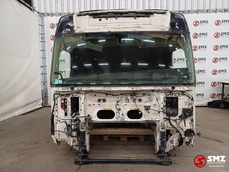 Volvo Occ Cabine Volvo FH4 met schade - Kabina i unutrašnjost za Kamion: slika Volvo Occ Cabine Volvo FH4 met schade - Kabina i unutrašnjost za Kamion Volvo Occ Cabine Volvo FH4 met schade - Kabina i unutrašnjost za Kamion: slika Volvo Occ Cabine Volvo FH4 met schade - Kabina i unutrašnjost za Kamion