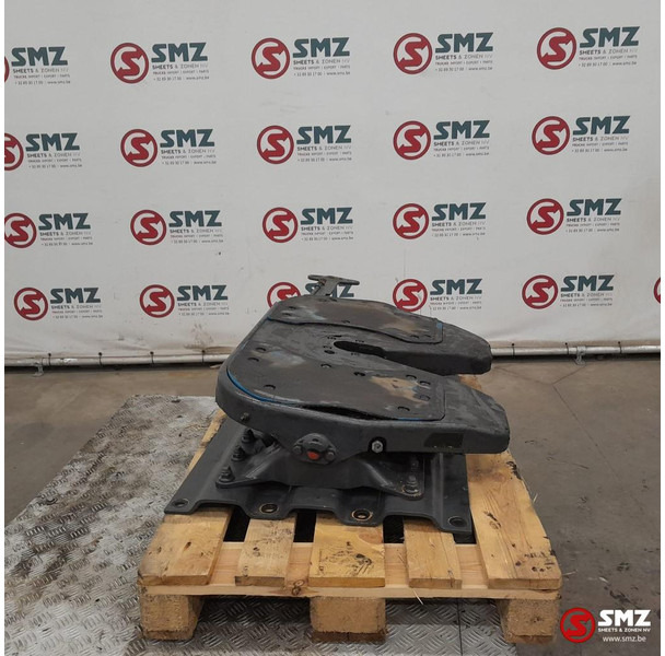 Jost Occ koppelschotel JSK37C + montageplaat Jost - Sedlo za Kamion: slika jost Occ koppelschotel JSK37C + montageplaat Jost - Sedlo za Kamion Jost Occ koppelschotel JSK37C + montageplaat Jost - Sedlo za Kamion: slika jost Occ koppelschotel JSK37C + montageplaat Jost - Sedlo za Kamion