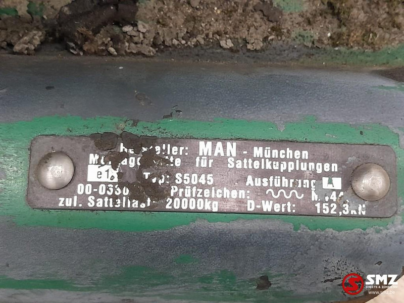 Jost Occ koppelschotel + montageplaat Jost JSK37C185 Z4 - Sedlo za Kamion: slika jost Occ koppelschotel + montageplaat Jost JSK37C185 Z4 - Sedlo za Kamion Jost Occ koppelschotel + montageplaat Jost JSK37C185 Z4 - Sedlo za Kamion: slika jost Occ koppelschotel + montageplaat Jost JSK37C185 Z4 - Sedlo za Kamion