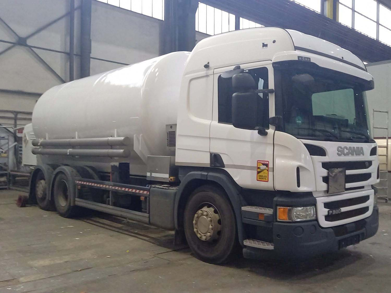 SCANIA Gas tank truck Orca cryogenic used for nitrogen and argon - Kamion cisterna: slika SCANIA Gas tank truck Orca cryogenic used for nitrogen and argon - Kamion cisterna SCANIA Gas tank truck Orca cryogenic used for nitrogen and argon - Kamion cisterna: slika SCANIA Gas tank truck Orca cryogenic used for nitrogen and argon - Kamion cisterna