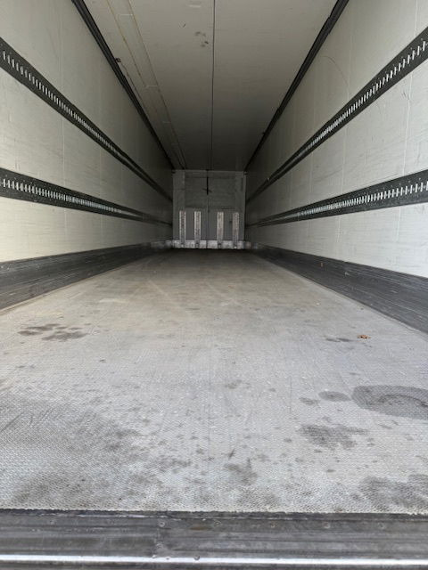 Krone Laadklep APK - Poluprikolica sa zatvorenim sandukom: slika  Krone Laadklep APK - Poluprikolica sa zatvorenim sandukom Krone Laadklep APK - Poluprikolica sa zatvorenim sandukom: slika  Krone Laadklep APK - Poluprikolica sa zatvorenim sandukom