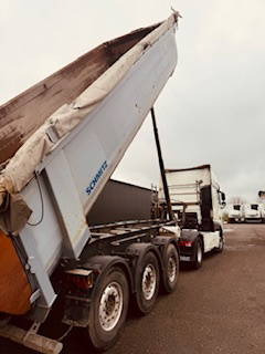 Schmitz Cargobull 24 cub - Kiper poluprikolica: slika Schmitz Cargobull 24 cub - Kiper poluprikolica Schmitz Cargobull 24 cub - Kiper poluprikolica: slika Schmitz Cargobull 24 cub - Kiper poluprikolica