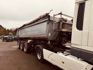 Schmitz Cargobull 24 cub - Kiper poluprikolica: slika Schmitz Cargobull 24 cub - Kiper poluprikolica Schmitz Cargobull 24 cub - Kiper poluprikolica: slika Schmitz Cargobull 24 cub - Kiper poluprikolica