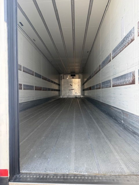 Schmitz Cargobull Thermoking SLXe 300 palletkist Schijfremmen - Poluprikolica hladnjača: slika Schmitz Cargobull Thermoking SLXe 300 palletkist Schijfremmen - Poluprikolica hladnjača Schmitz Cargobull Thermoking SLXe 300 palletkist Schijfremmen - Poluprikolica hladnjača: slika Schmitz Cargobull Thermoking SLXe 300 palletkist Schijfremmen - Poluprikolica hladnjača