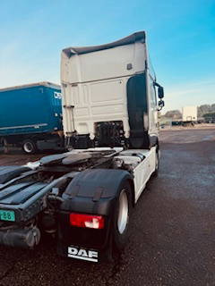 DAF XF 480 Hydroliek kipper Walkingfloor - Tegljač: slika DAF XF 480 Hydroliek kipper Walkingfloor - Tegljač DAF XF 480 Hydroliek kipper Walkingfloor - Tegljač: slika DAF XF 480 Hydroliek kipper Walkingfloor - Tegljač