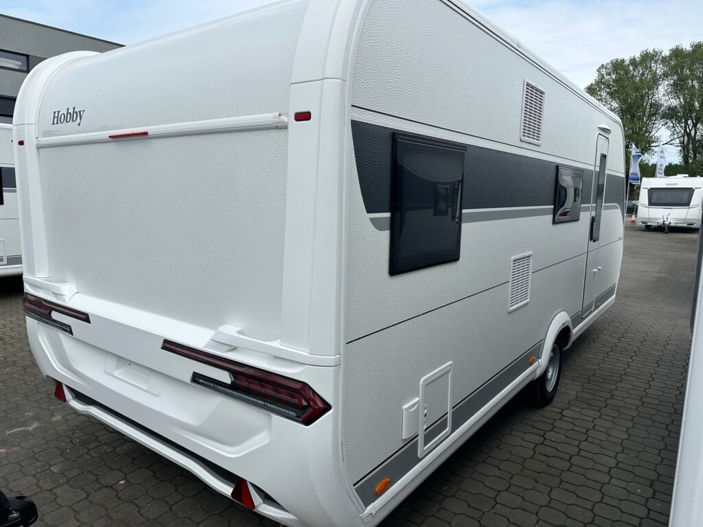DE LUXE 545 KMF 2024 - Kamp prikolica: slika DE LUXE 545 KMF 2024 - Kamp prikolica DE LUXE 545 KMF 2024 - Kamp prikolica: slika DE LUXE 545 KMF 2024 - Kamp prikolica