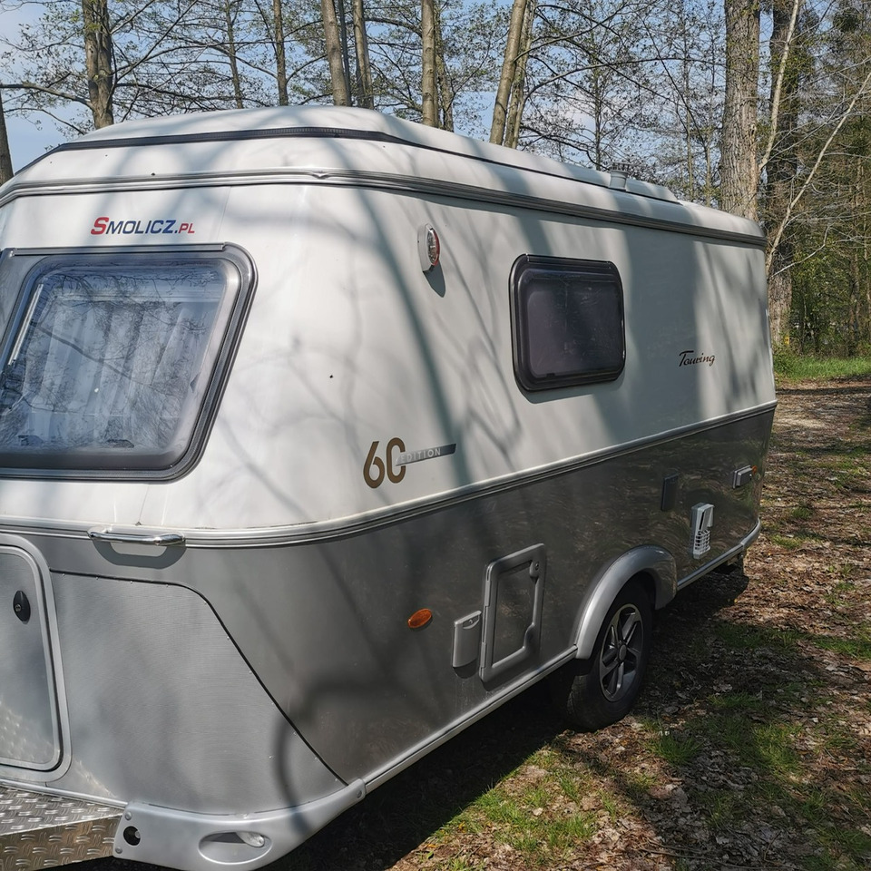 Eriba Triton 430 60 Jahre Edition 2022 - Kamp prikolica: slika Eriba Triton 430 60 Jahre Edition 2022 - Kamp prikolica Eriba Triton 430 60 Jahre Edition 2022 - Kamp prikolica: slika Eriba Triton 430 60 Jahre Edition 2022 - Kamp prikolica