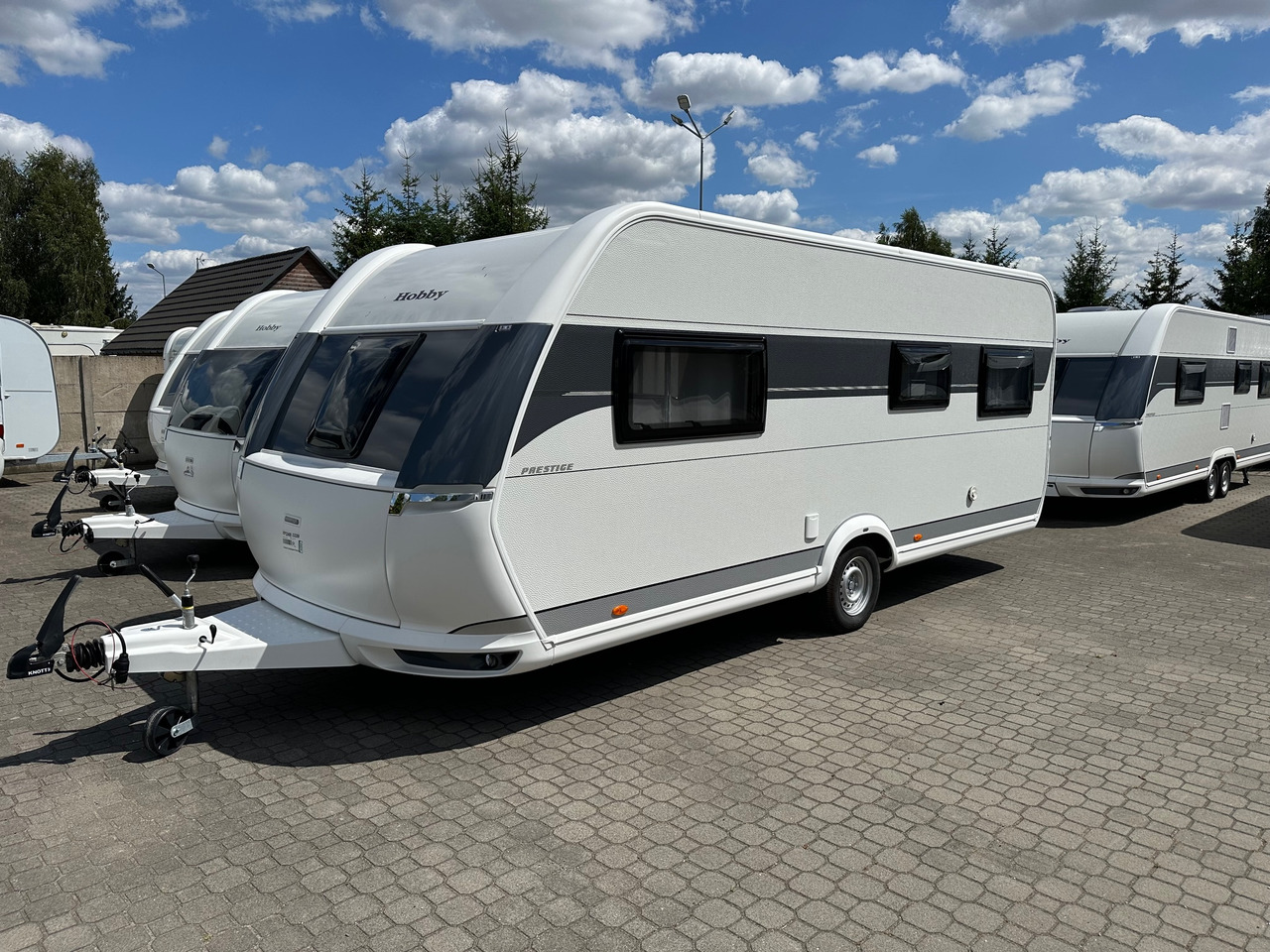 Hobby 560 UL Prestige 2023 - Kamp prikolica: slika Hobby 560 UL Prestige 2023 - Kamp prikolica Hobby 560 UL Prestige 2023 - Kamp prikolica: slika Hobby 560 UL Prestige 2023 - Kamp prikolica