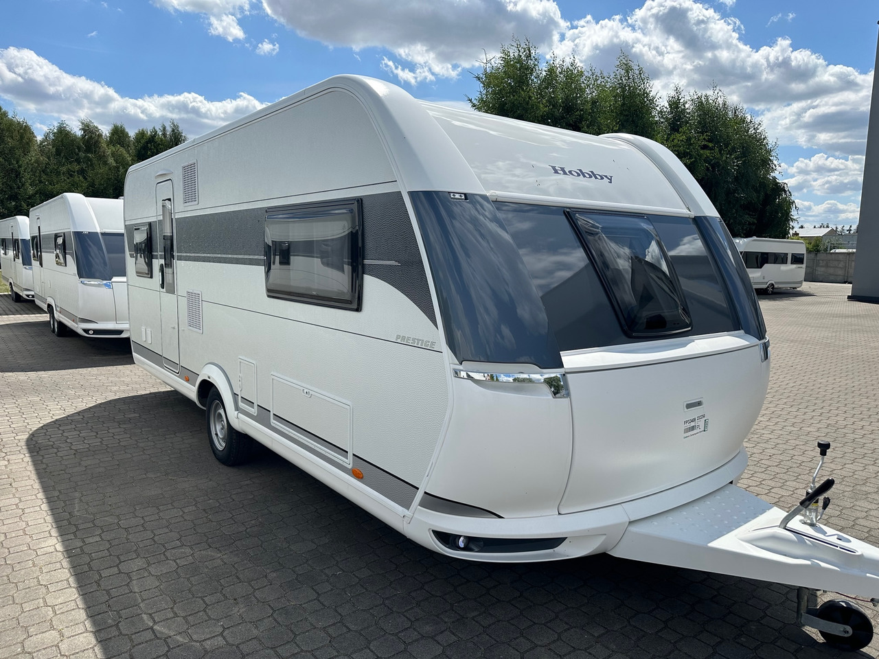 Hobby 560 UL Prestige 2023 - Kamp prikolica: slika Hobby 560 UL Prestige 2023 - Kamp prikolica Hobby 560 UL Prestige 2023 - Kamp prikolica: slika Hobby 560 UL Prestige 2023 - Kamp prikolica