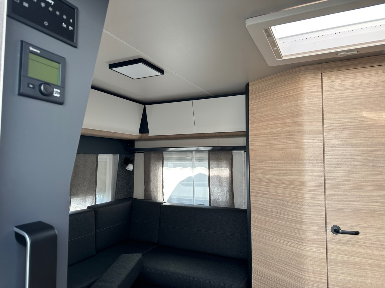 Hobby 585 UL Maxia 2023 - Kamp prikolica: slika Hobby 585 UL Maxia 2023 - Kamp prikolica Hobby 585 UL Maxia 2023 - Kamp prikolica: slika Hobby 585 UL Maxia 2023 - Kamp prikolica