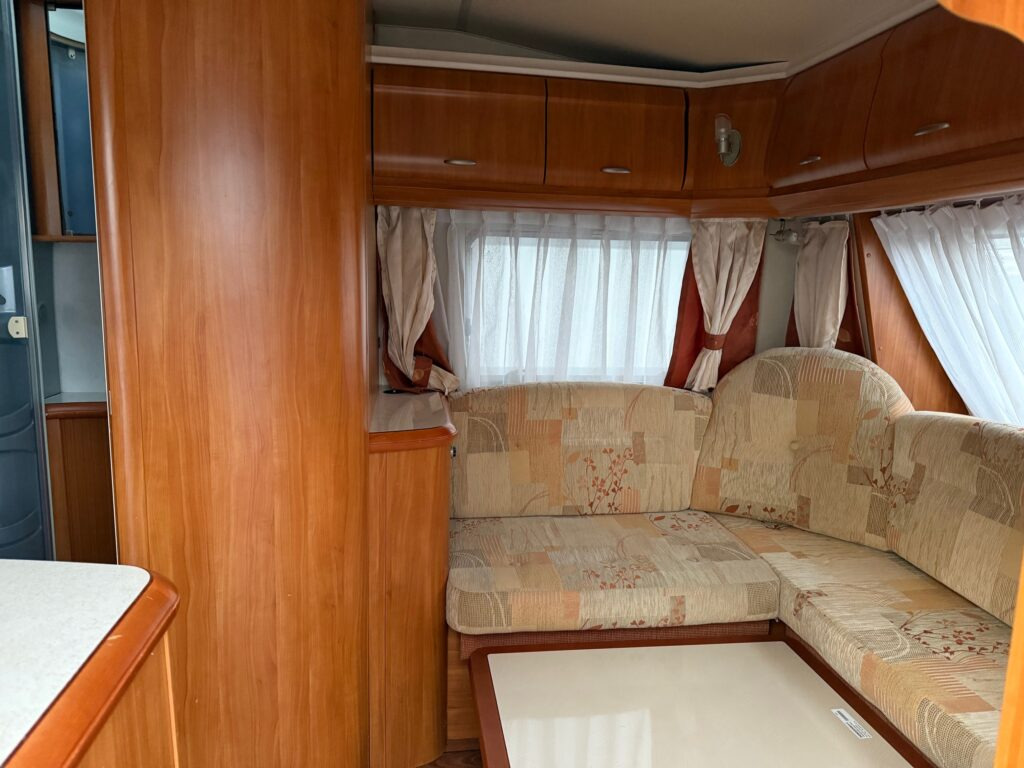 Hobby Excellent 460 LU 2008 - Kamp prikolica: slika Hobby Excellent 460 LU 2008 - Kamp prikolica Hobby Excellent 460 LU 2008 - Kamp prikolica: slika Hobby Excellent 460 LU 2008 - Kamp prikolica