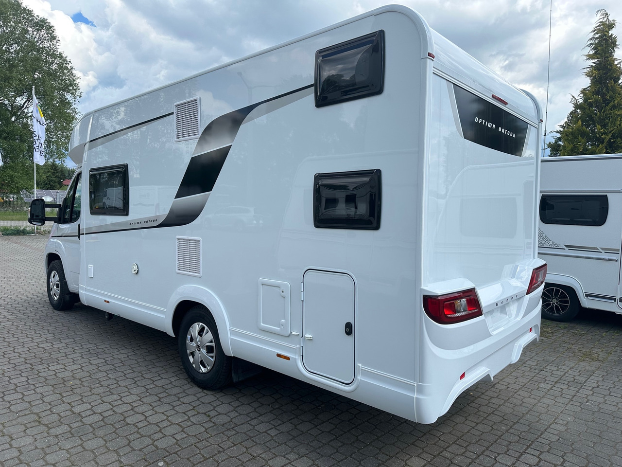 Hobby Optima T65 HKM Ontour 2024 - Poluintegrirani kamper: slika Hobby Optima T65 HKM Ontour 2024 - Poluintegrirani kamper Hobby Optima T65 HKM Ontour 2024 - Poluintegrirani kamper: slika Hobby Optima T65 HKM Ontour 2024 - Poluintegrirani kamper