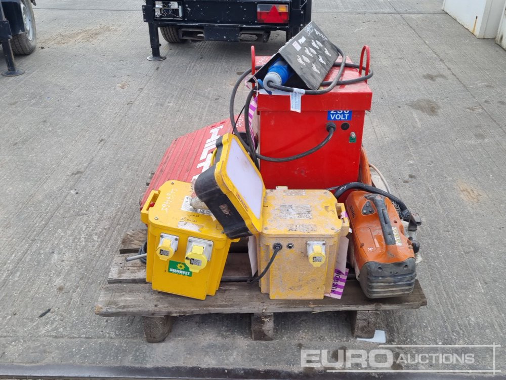 110 Volt Transformer (2 of), 230 Volt Distribution Box, 110Volt Site Transformer, 110 Volt Elite Light, Stihl Petrol Quick Cut Saw, Hilti TE 60-AVC/AVR 110 Volt Hammer Drill - Građevinska oprema: slika 110 Volt Transformer (2 of), 230 Volt Distribution Box, 110Volt Site Transformer, 110 Volt Elite Light, Stihl Petrol Quick Cut Saw, Hilti TE 60-AVC/AVR 110 Volt Hammer Drill - Građevinska oprema 110 Volt Transformer (2 of), 230 Volt Distribution Box, 110Volt Site Transformer, 110 Volt Elite Light, Stihl Petrol Quick Cut Saw, Hilti TE 60-AVC/AVR 110 Volt Hammer Drill - Građevinska oprema: slika 110 Volt Transformer (2 of), 230 Volt Distribution Box, 110Volt Site Transformer, 110 Volt Elite Light, Stihl Petrol Quick Cut Saw, Hilti TE 60-AVC/AVR 110 Volt Hammer Drill - Građevinska oprema