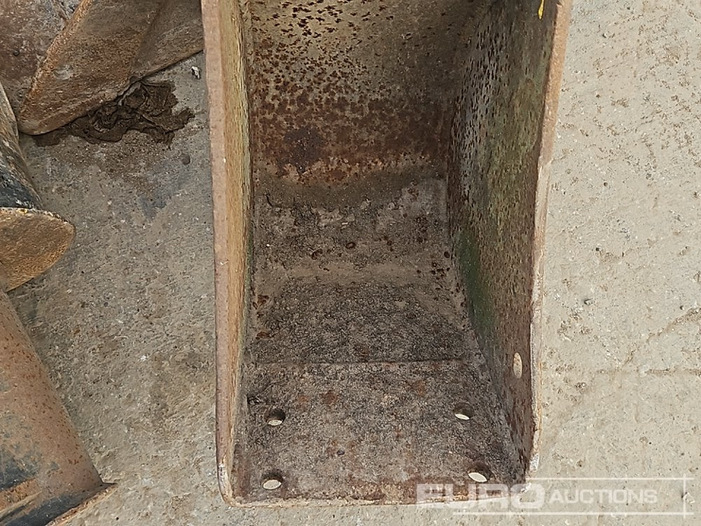 Korpa 12", 10", 10", 10", 10" Digging bucket 25mm Pin to suit Mini Excavator: slika Korpa 12", 10", 10", 10", 10" Digging bucket 25mm Pin to suit Mini Excavator Korpa 12", 10", 10", 10", 10" Digging bucket 25mm Pin to suit Mini Excavator: slika Korpa 12", 10", 10", 10", 10" Digging bucket 25mm Pin to suit Mini Excavator