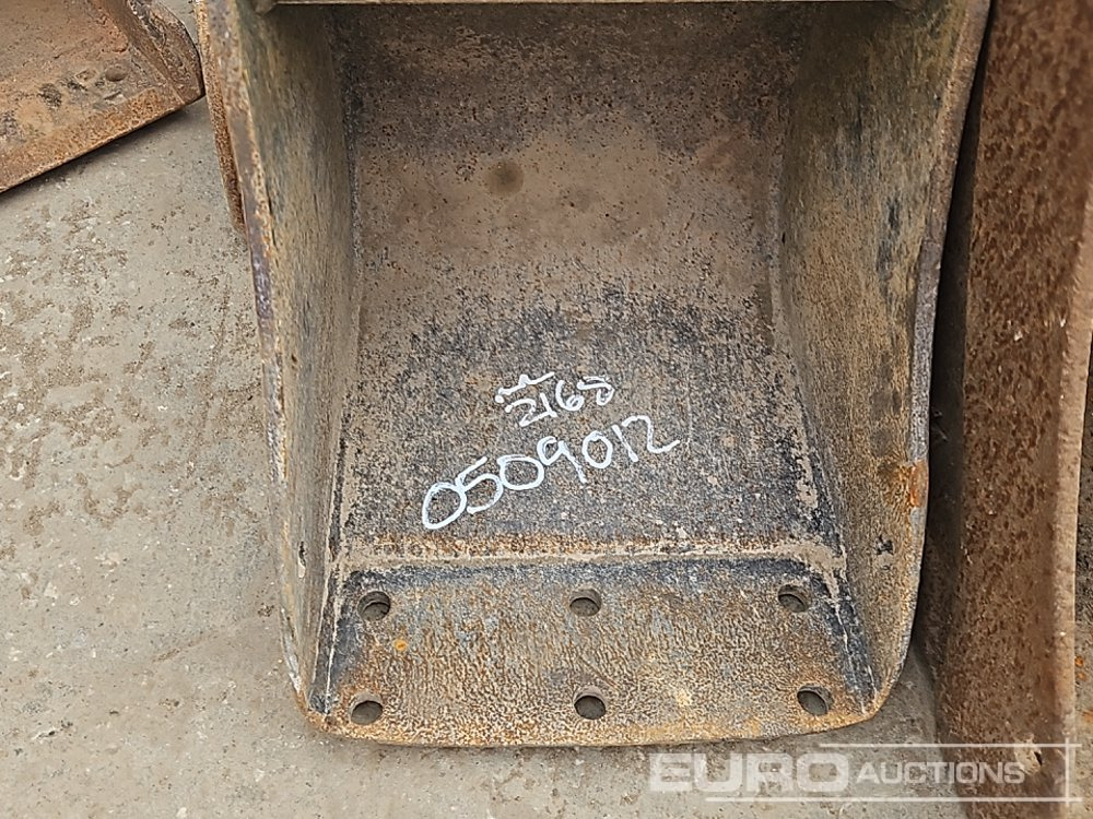 Korpa 12", 10", 10", 10", 10" Digging bucket 25mm Pin to suit Mini Excavator: slika Korpa 12", 10", 10", 10", 10" Digging bucket 25mm Pin to suit Mini Excavator Korpa 12", 10", 10", 10", 10" Digging bucket 25mm Pin to suit Mini Excavator: slika Korpa 12", 10", 10", 10", 10" Digging bucket 25mm Pin to suit Mini Excavator