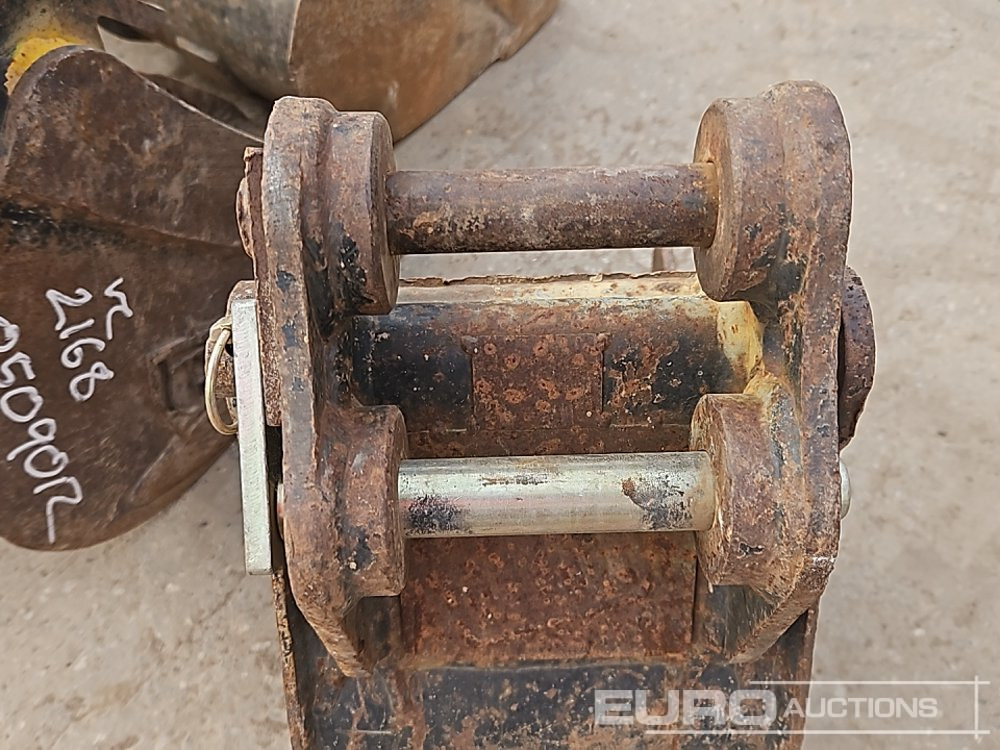 Korpa 12", 10", 10", 10", 10" Digging bucket 25mm Pin to suit Mini Excavator: slika Korpa 12", 10", 10", 10", 10" Digging bucket 25mm Pin to suit Mini Excavator Korpa 12", 10", 10", 10", 10" Digging bucket 25mm Pin to suit Mini Excavator: slika Korpa 12", 10", 10", 10", 10" Digging bucket 25mm Pin to suit Mini Excavator